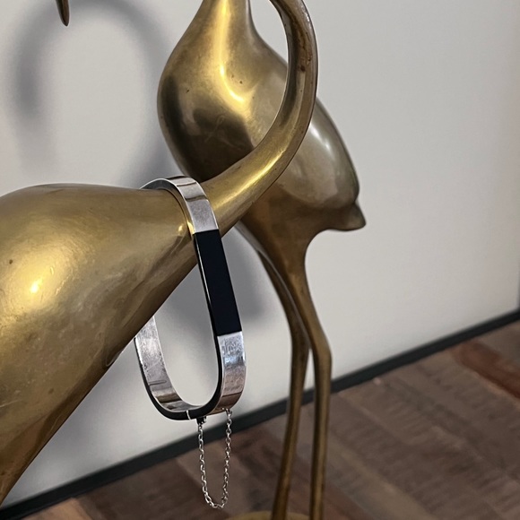 Modern 925 Sterling Bracelet with black inlaid stone modern square chain lock - Picture 3 of 8